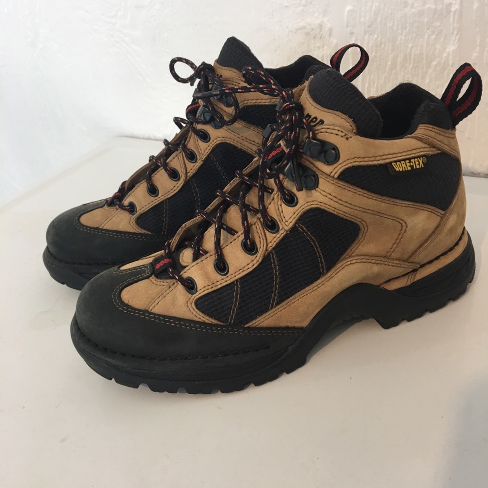 Danner Radical 45 Women’s Hiking Boot Gortex 8.5